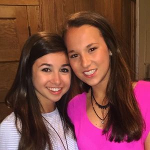 Meet your Posher, Elaina